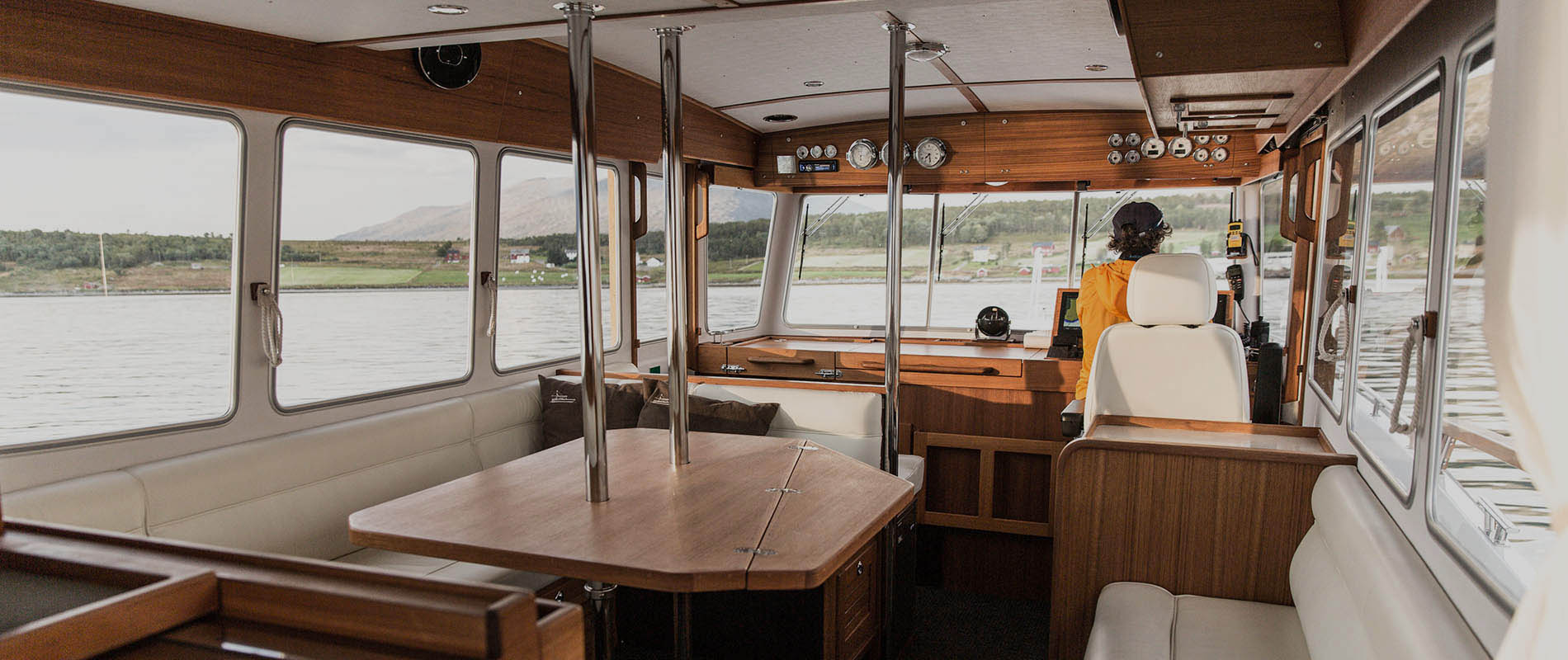 Lyngen Boat